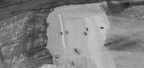 Vue aérienne d'une plateforme en cours de terrassement
