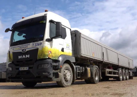 Semi-benne URANO au biocarburant