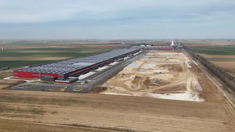 Réalisation d'une troisième plateforme logistique à Boisseaux