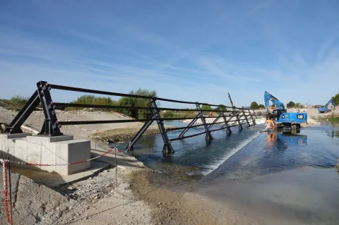 Saint-Dizier (52) : seconde phase du remplacement du peigne à embâcles